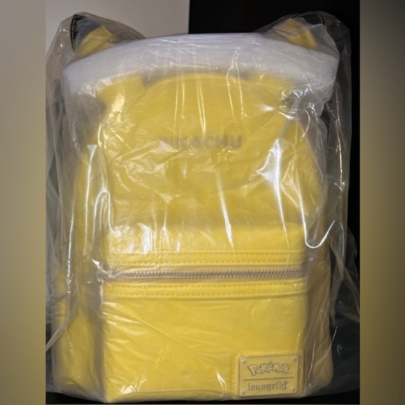 Loungefly Pokémon Pikachu Mini Backpack - Picture 7 of 7
